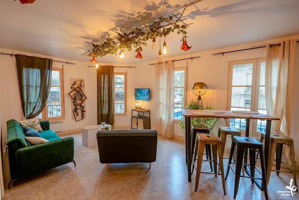 Appartement Romance Florale Troyes Exteriér fotografie